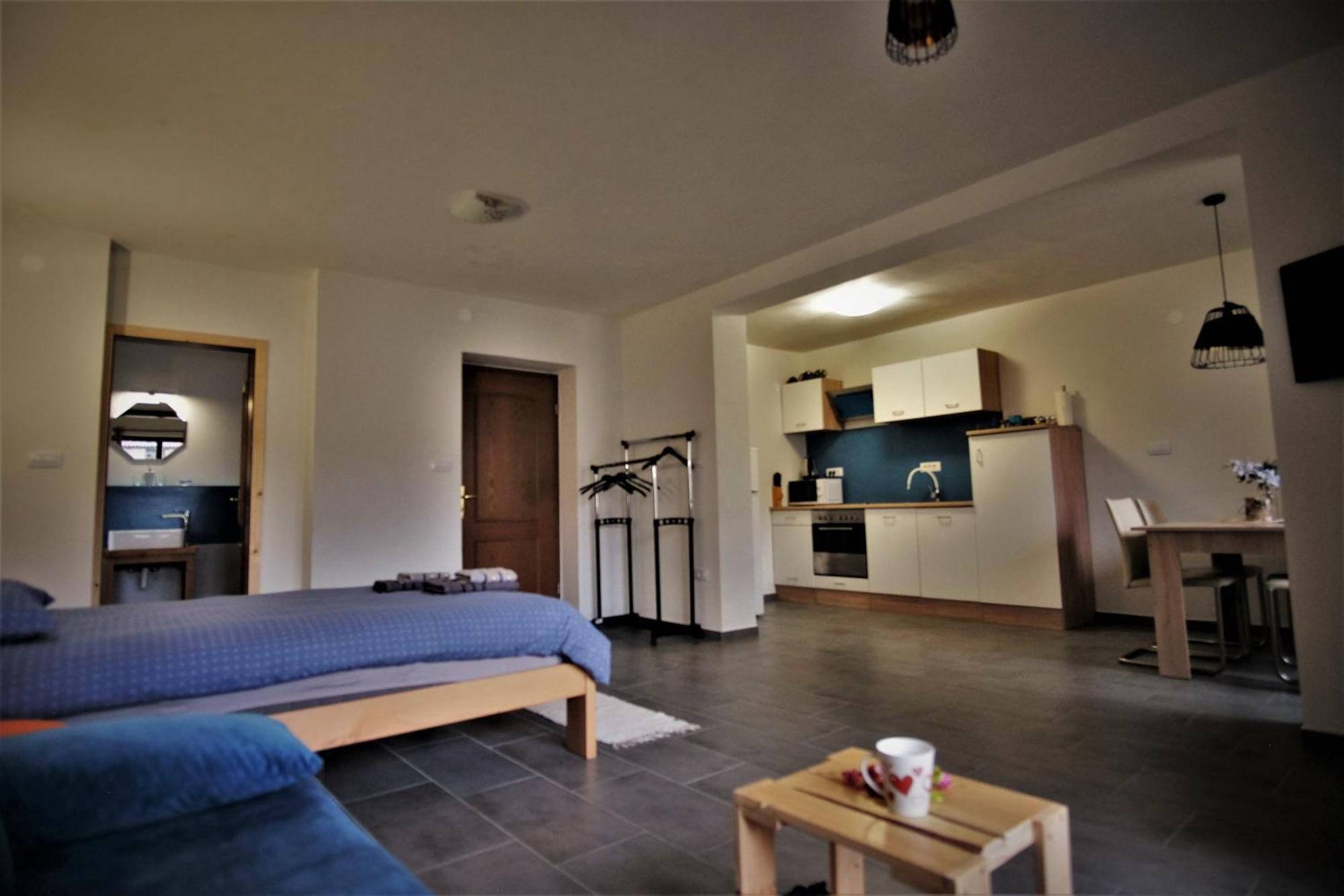 Ferienwohnung Old Square House - Hisa Na Starem Trgu Tolmin Exterior foto
